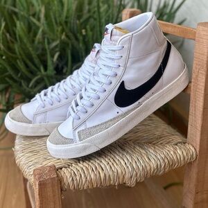 Nike Blazer Mid '77 White Black